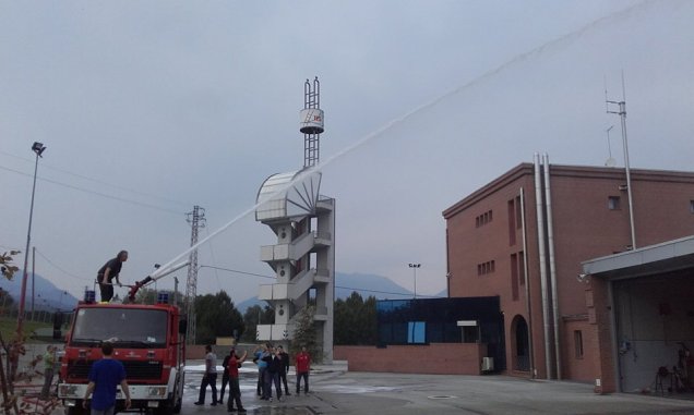 26996506_1409734342486419_175430648_n