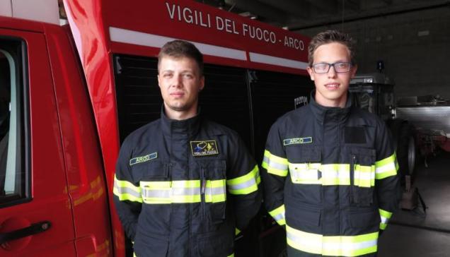 vigili del fuoco salvano bambino arco